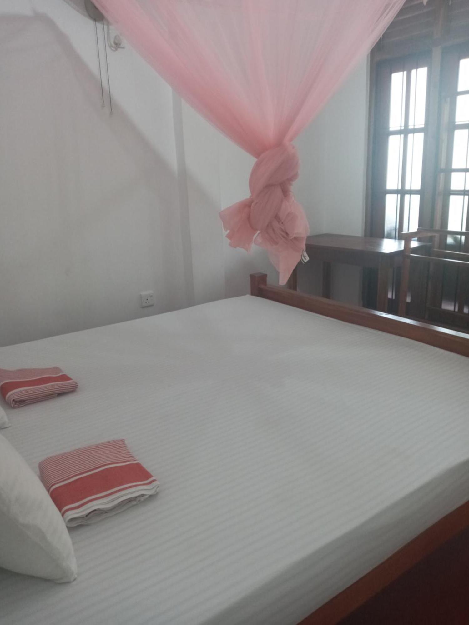 Pravindi Guest Home Мирисса Номер фото